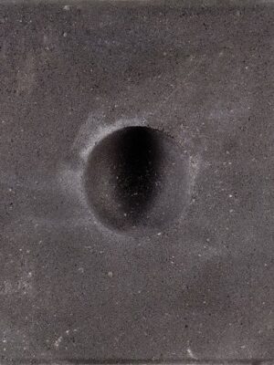 Knikkertegel 30x30x6cm Zwart